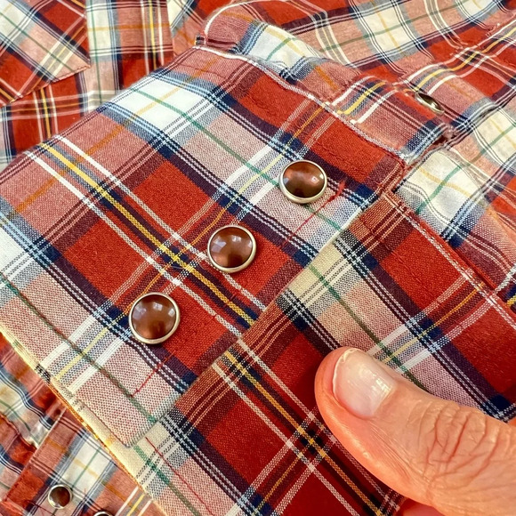 Genuine Roebuck Large Clay Red Plaid Pearl Snap Long Sleeve Shirt - Picture 5 of 7